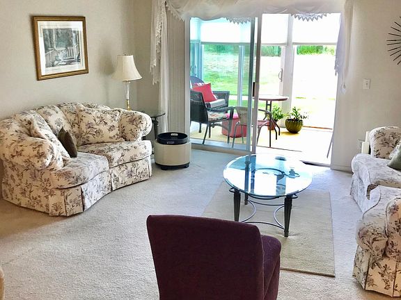 3rd image of 5869 Crosswinds Dr Unit 12
