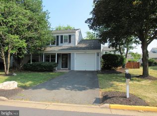 13504 Apple Barrel Ct, Oak Hill, VA 20171