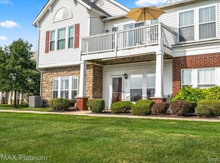 1653 Welland St, Howell, MI 48855