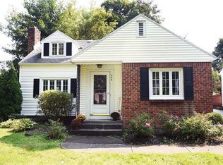 266 Antlers Dr, Rochester, NY 14618