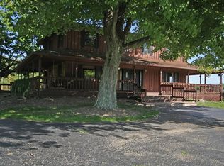 352 SE River Rd, Lake Milton, OH 44429