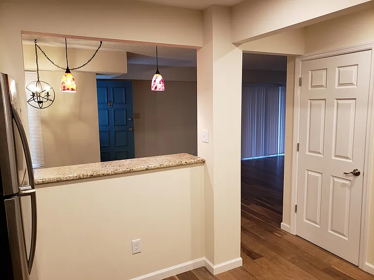 kitchen breakfast bar