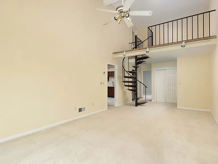 4 Sunrise Dr — Photo 6