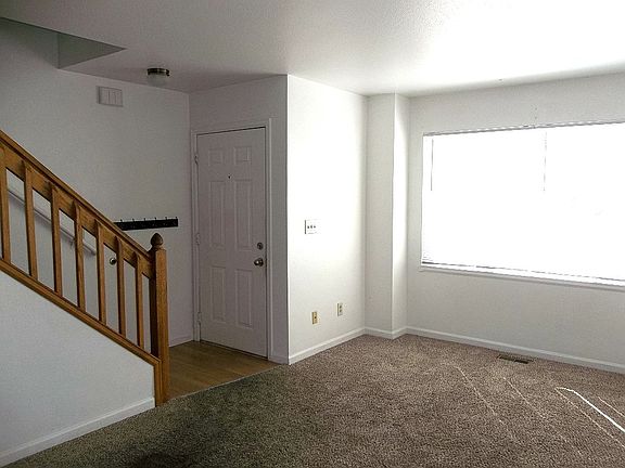 3rd image of 133 W 47th Pl #137