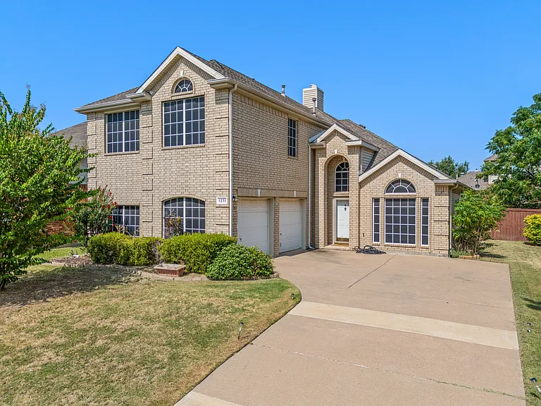 5231 Kathryn Dr — Photo 13