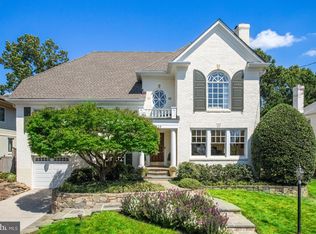 5629 Newington Rd, Bethesda, MD 20816