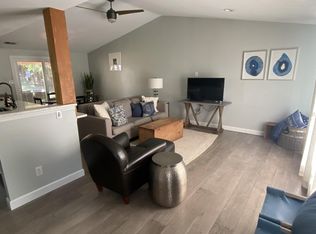 8110 Kapplewood Ct, Charlotte, NC 28226