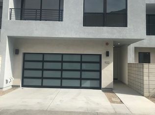 922 Bel Air Dr, Palm Springs, CA 92264