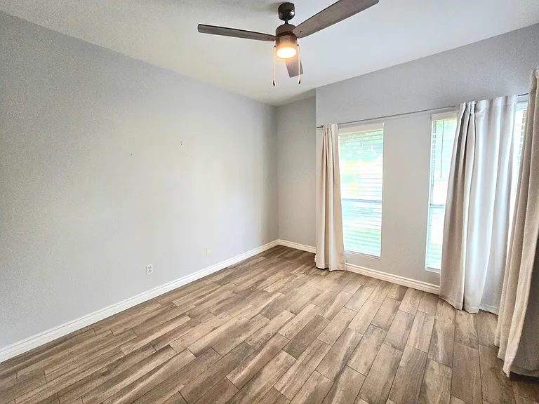 101 N 7th St #102 — Photo 18