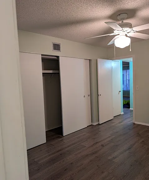 2258 World Parkway Blvd W #10 — Photo 33