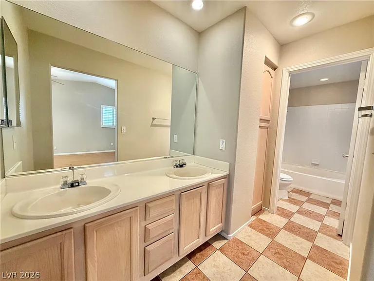 6070 Chisolm Trl — Photo 13