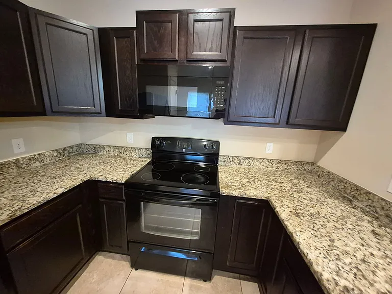 6002 Jax Way #101 — Photo 7