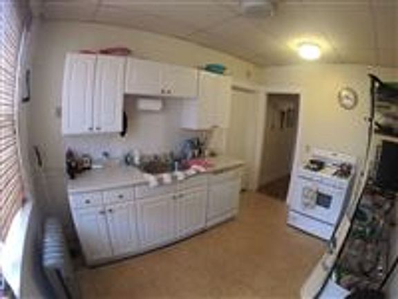 4th image of 245 Freeman St #1