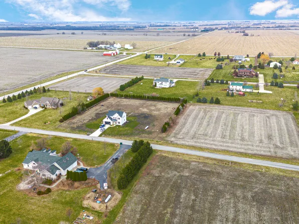 18 Lane Rd #C, Manteno, IL 60950