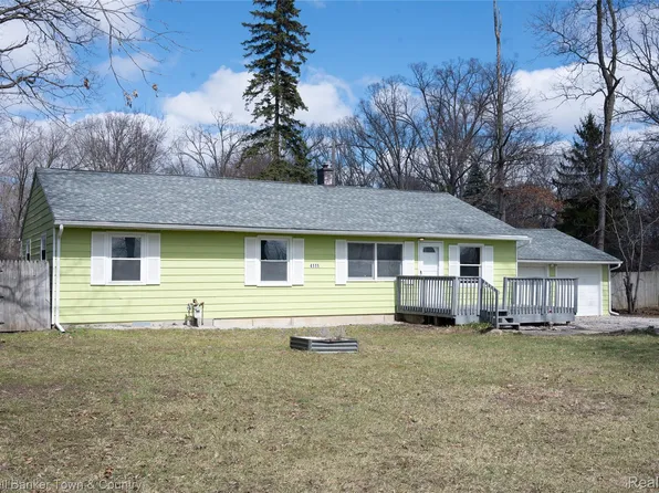 4111 Merritt Rd, Ypsilanti, MI 48197