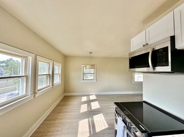 cedar-rapids-iowa-2055682336 picture