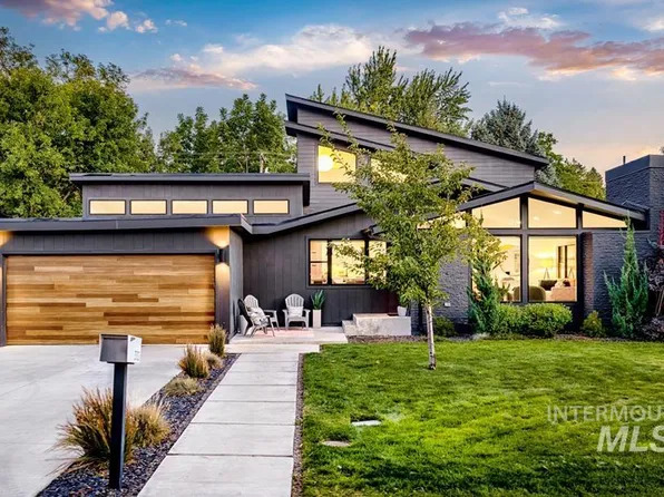 3132 N Crane Creek Rd, Boise, ID 83702
