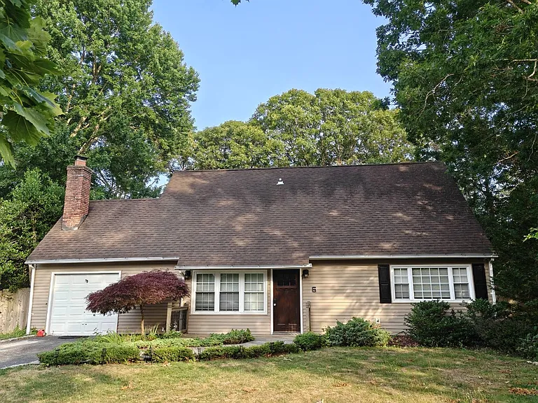 6 Howe Ct — Photo 1