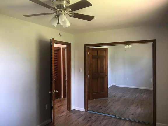 Mirror closet doors in bedroom