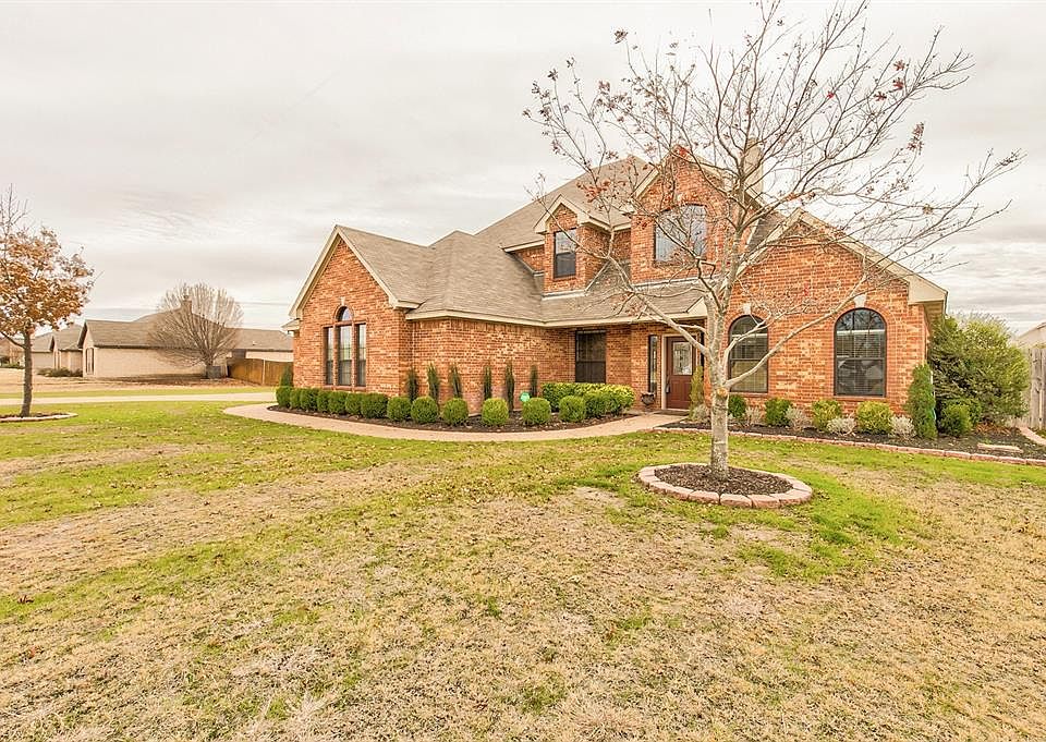1st image of 1242 Woodbridge Ct