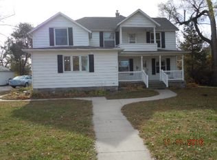 203 E 7th St, Schuyler, NE 68661