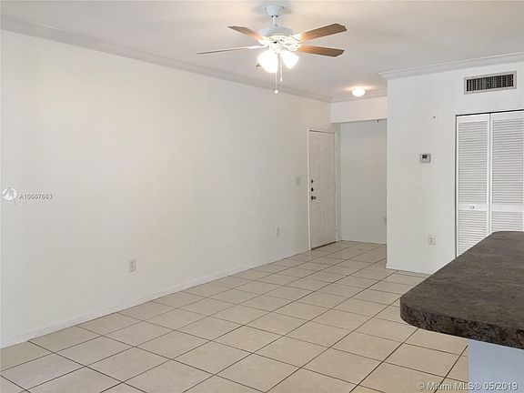 5th image of 100 SW 117th Ter #2302