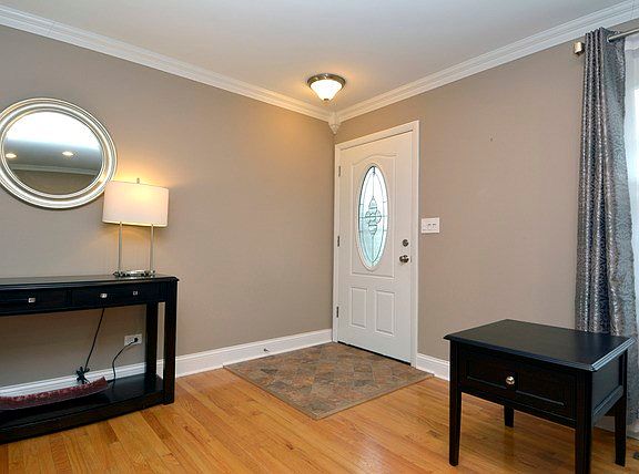 3rd image of 335 Wingate Dr