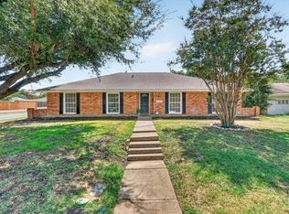 6301 Wheaton Dr, Fort Worth, TX 76133