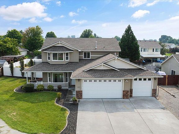 3rd image of 4015 Twilight Ct