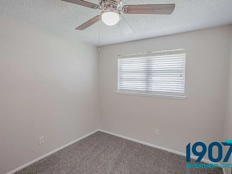 725 Butler St — Photo 14
