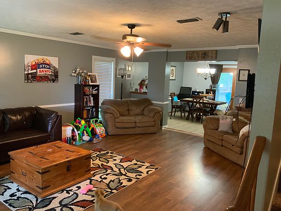 3rd image of 78 Lakeover Dr E