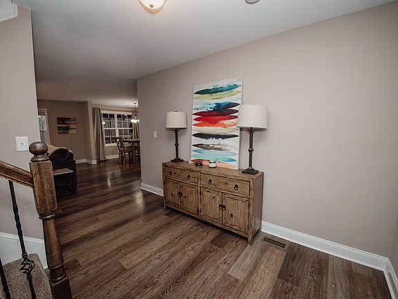 2nd image of 840 Crestone Ln