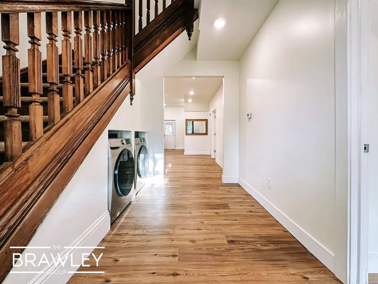 **Fully Remodeled** (August 2028) Incredible Location Iu Campus 6 Beds — Photo 4