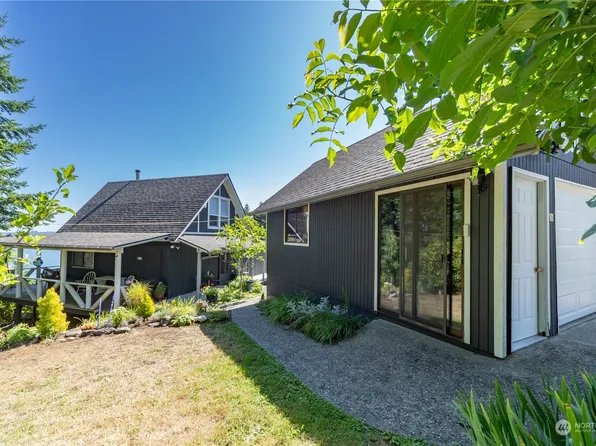 50 Finch Lane, Port Ludlow, WA 98365