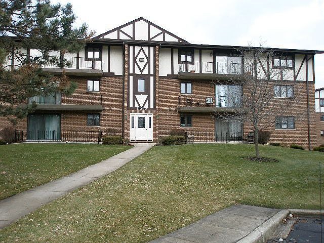 1st image of 11030 S Theresa Cir APT 2b