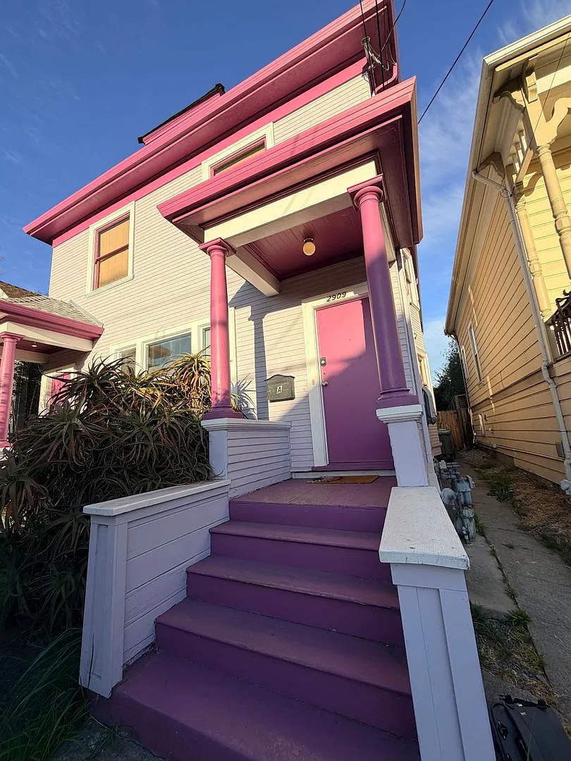 **Charming 2-Bedroom Berkeley Home in a Convenient Location — Photo 1