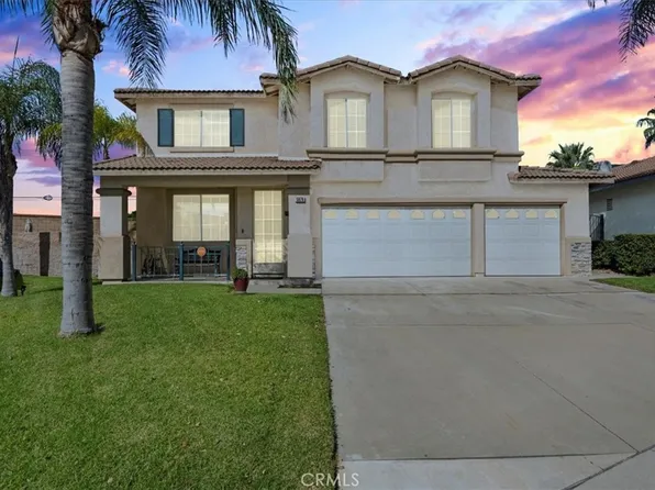 5876 Half Dome Dr, Fontana, CA 92336