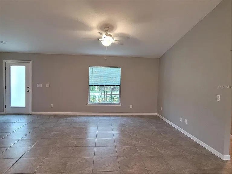 13481 Drysdale Ave — Photo 7