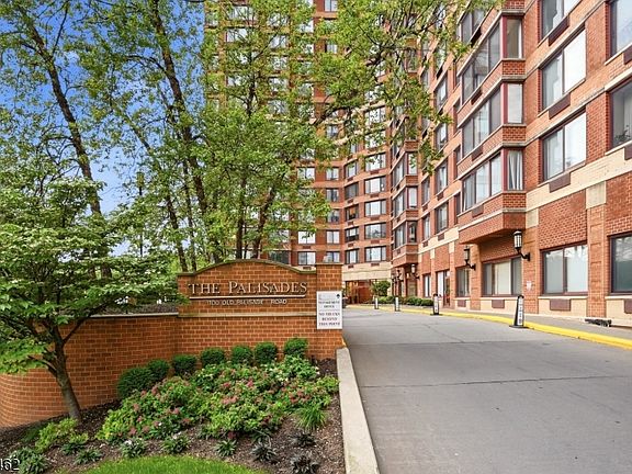 2nd image of 100 Old Palisade Rd1613 #1613