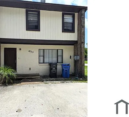 12717 Lockey Ln