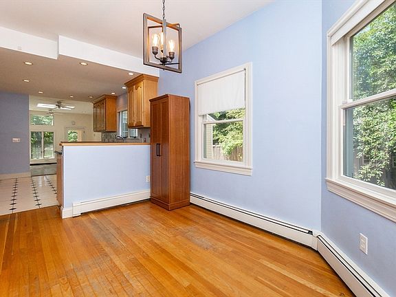 5th image of 133 Concord Rd