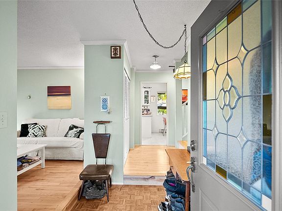 5th image of 3855 Haro Rd