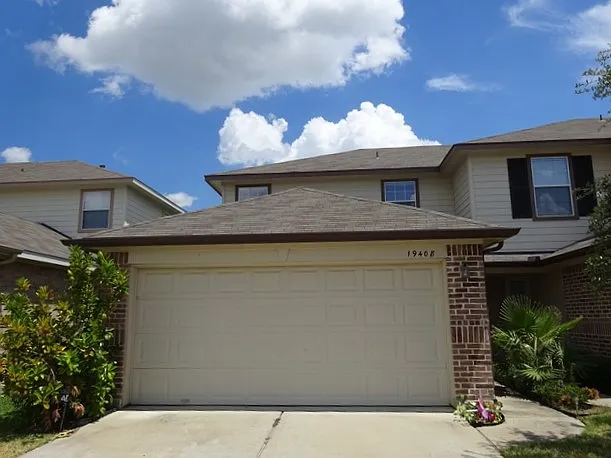 3 bed, 2.5 bath, 1331 sqft, $1,775 — Photo 1