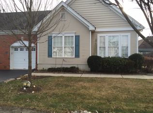 9 Mockingbird Dr, Hamilton, NJ 08690