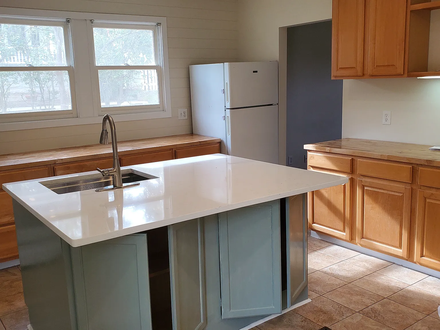 5325 Mimosa Dr — Photo 3