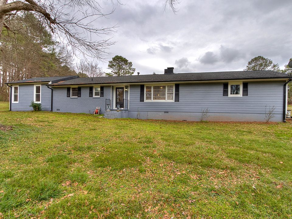 1st image of 21 Dobson Dr SW