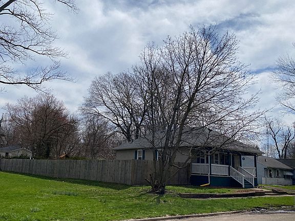 3rd image of 1301 N 8th St