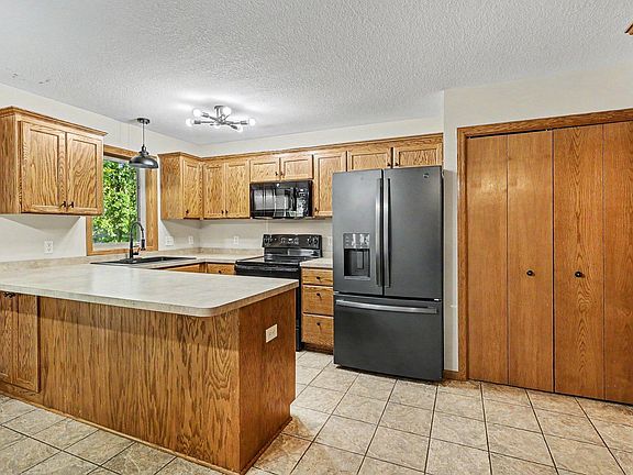 2nd image of 70 W Louis St