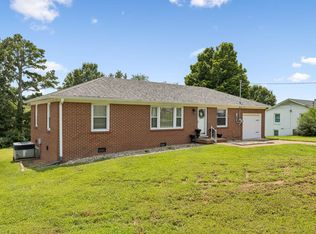 103 Oak Dr, Columbia, TN 38401