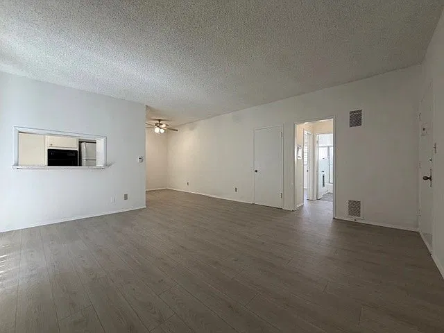 1 bed, 1.0 bath, $2,395 — Photo 2